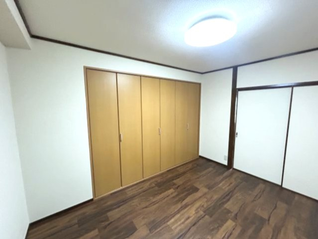 カサベルデ青谷の居間・リビング