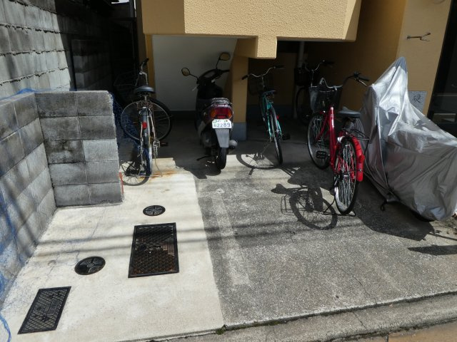 東芦屋マンションの外観|落ち着いた雰囲気の外観です