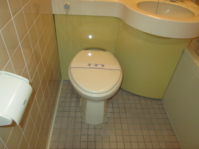 ハウゼ芦屋のトイレ|落ち着いた色調のトイレです