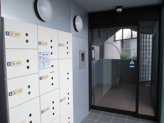 ハウゼ芦屋のエントランス|落ち着いたエントランスです