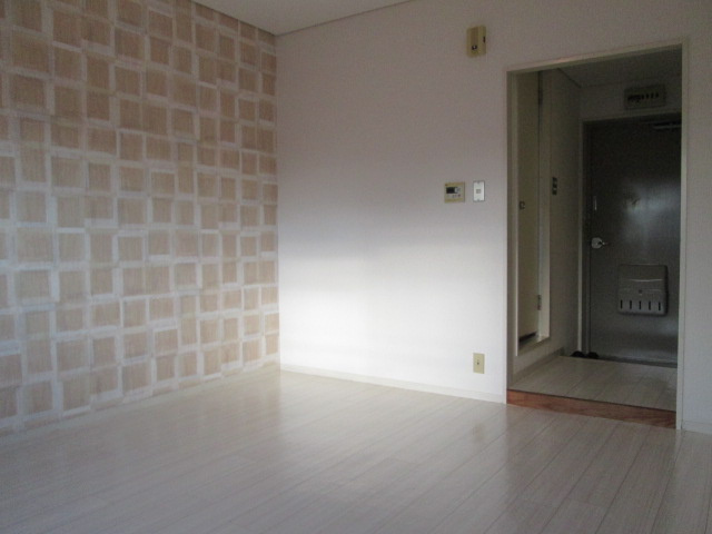 ライフイン芦屋弐番館の洋室|コンパクトで使いやすい洋室です