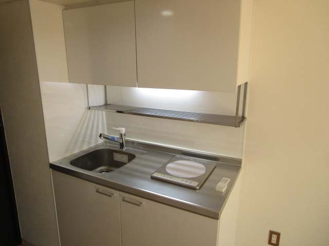 ドルム芦屋川のキッチン|コンパクトなキッチンで掃除もラクラク