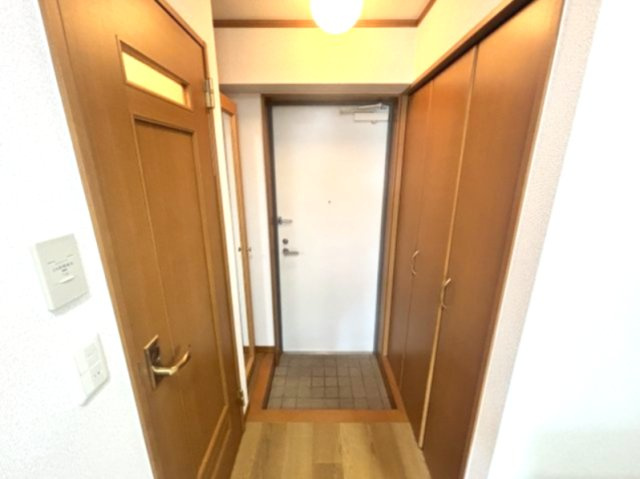 ライフかすがのの玄関