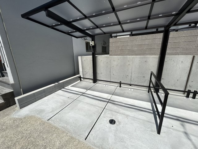 ヴェルデ天城の駐車場