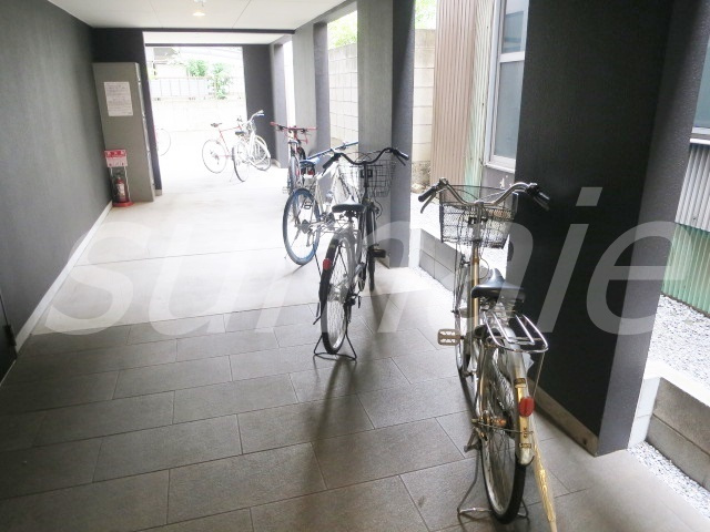 カーサフェリーチェ神谷のその他共用部分|こちらに自転車置けます☆