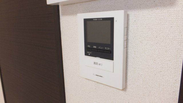 クレイノルミエール魚崎の設備|モニター付インターホン