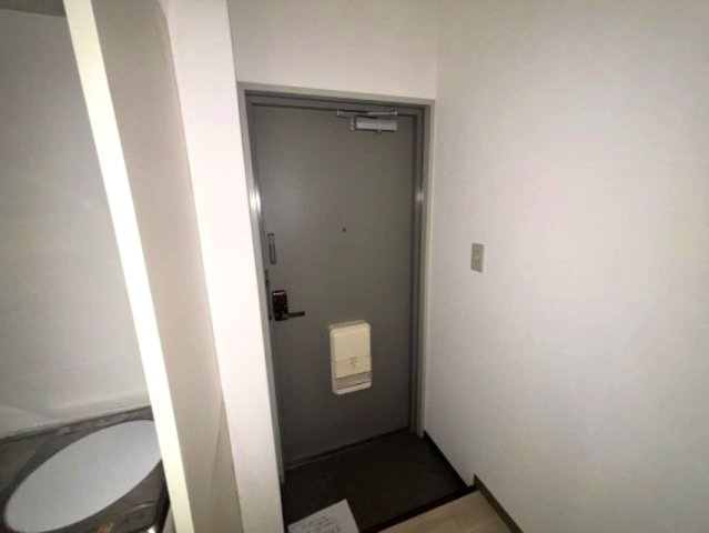 三景マンションの玄関