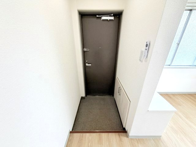 寺口マンションの玄関