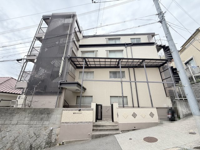 寺口マンションの外観