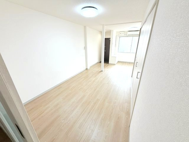 寺口マンションの居間・リビング