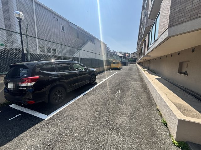ハイツときわ　の駐車場