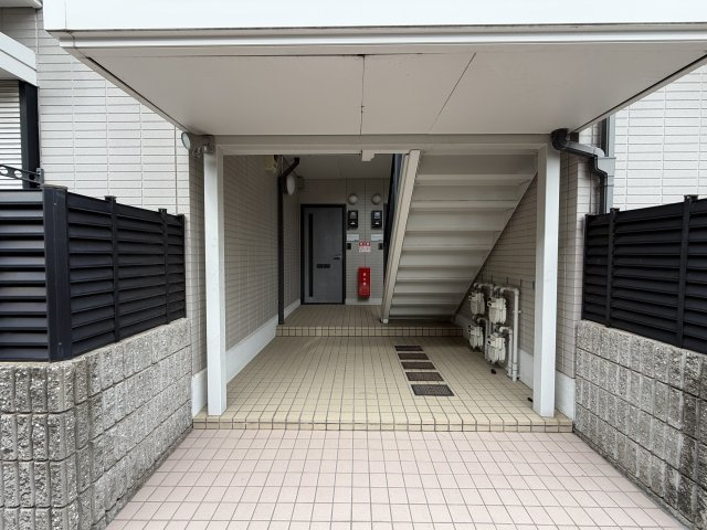 メゾン・ヴィオレットのエントランス