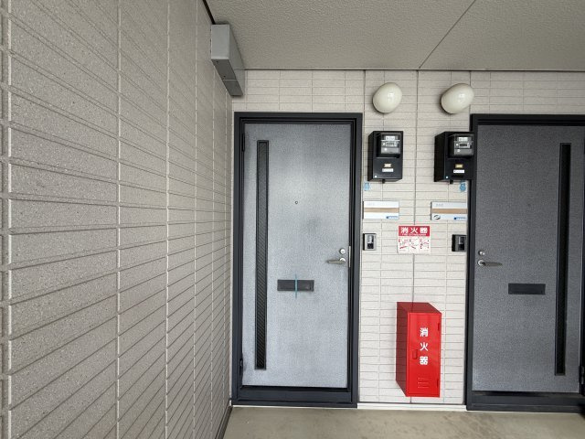 メゾン・ヴィオレットの玄関