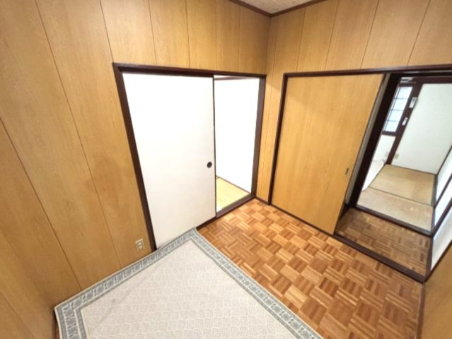 東灘区住吉東町３丁目の洋室
