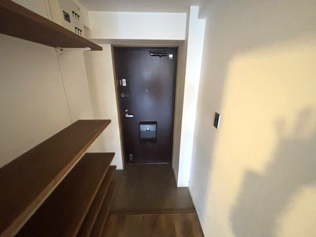 メゾン御影中町の玄関