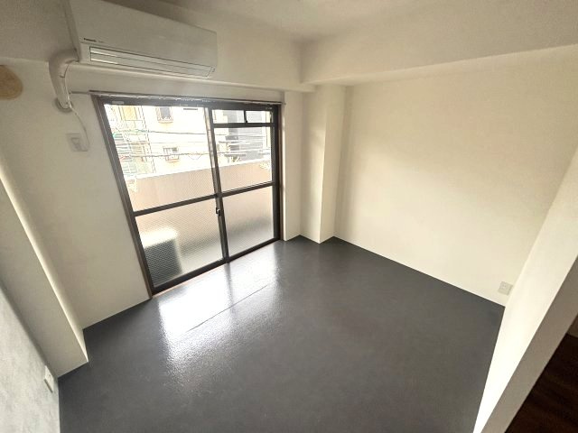 メゾン御影中町の居間・リビング