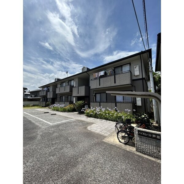 ハイカムール芦屋の外観