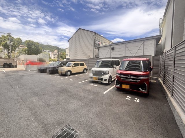 神戸国香通Futurの駐車場