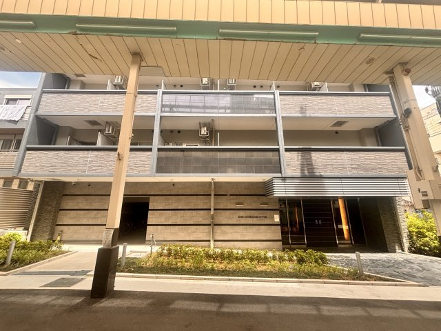 神戸国香通Futurのエントランス