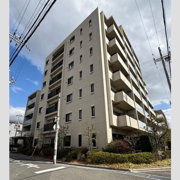 ブランズ甲南山手パークサイドの外観