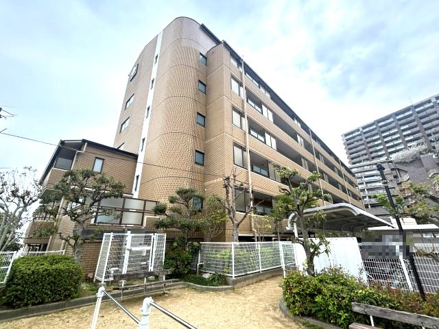 ジークレフ高羽２番館の外観