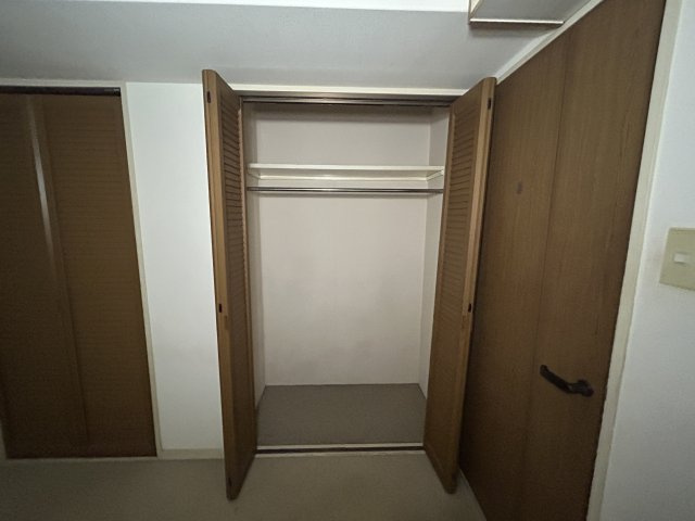 ジークレフ高羽２番館の玄関