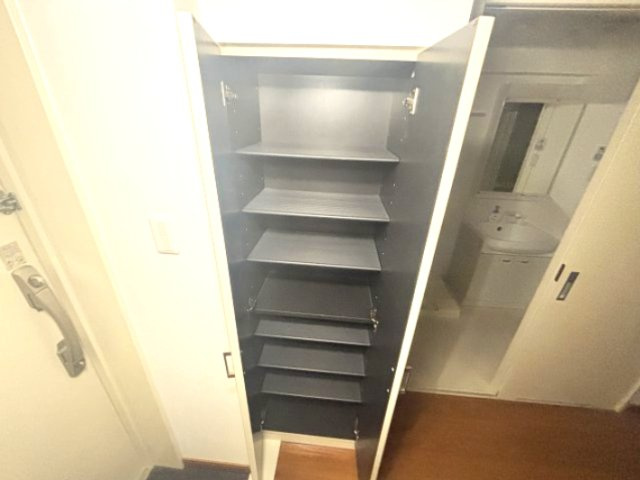 KTG RESIDENCE 芦屋西の収納