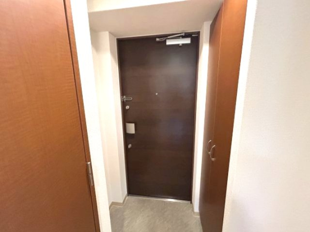 エステムコート三宮EASTⅡリベルテの玄関