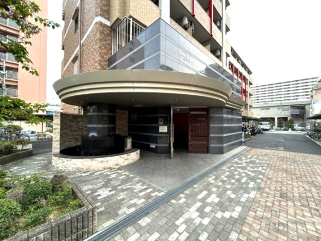 エステムコート三宮EASTⅡリベルテのエントランス