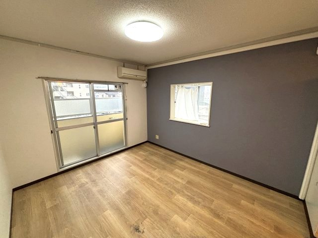 ルーブル西灘の居間・リビング