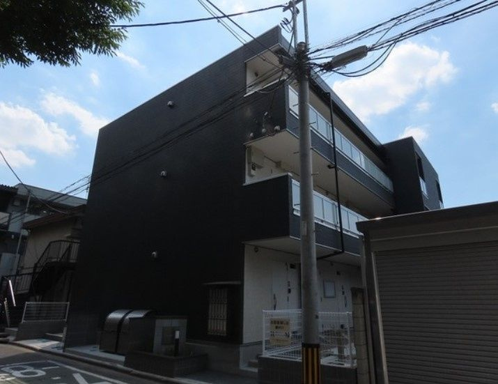 リブリ・さいたま新都心のエントランス