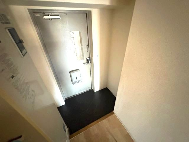 メゾン王子の玄関