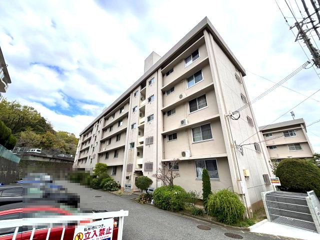 山御影マンションＬ棟の外観