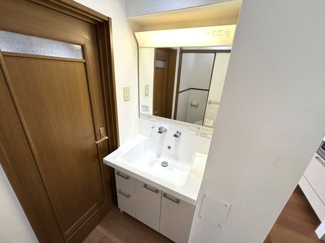 山御影マンションＬ棟の洗面所