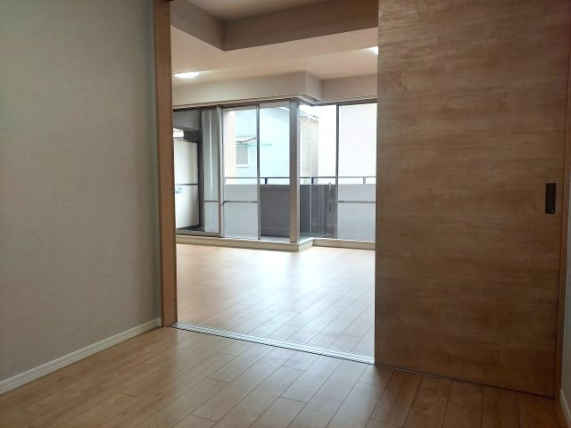 宝塚南雲雀丘ガーデンハウスの洋室|洋室約4.5帖