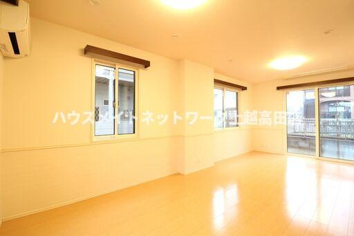 東城テラスの居間・リビング|ＬＤＫ