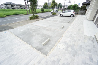 【駐車場】