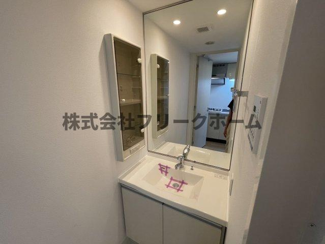 小金井市中町４丁目の賃貸マンションの洗面所