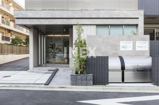 横浜市港南区野庭町の賃貸マンションのエントランス