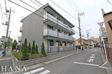 レオパレスセレノの外観