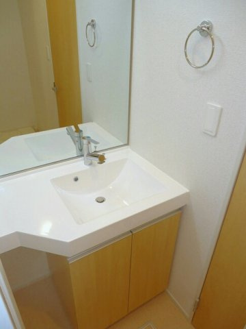 【洗面所】 | セレーノ | 脱衣スペースもあります