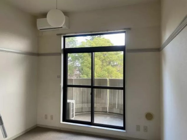 レオパレスパティオの居間・リビング