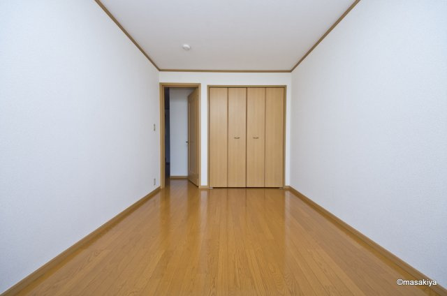 サンライズ瑞樹の洋室