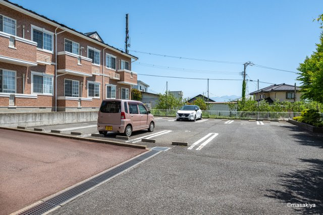 サンライズ瑞樹の駐車場