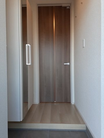 カーサＧＮＫの玄関|きれいな玄関です