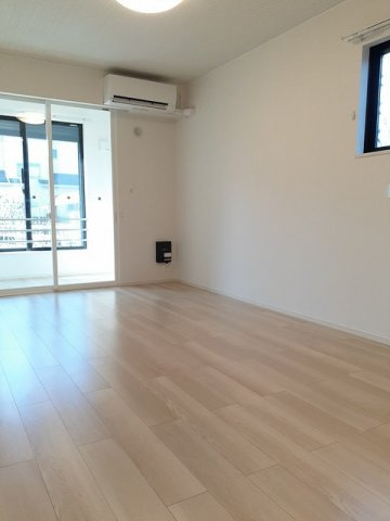 カーサＧＮＫの居間・リビング|ゆったり過ごせる居間です