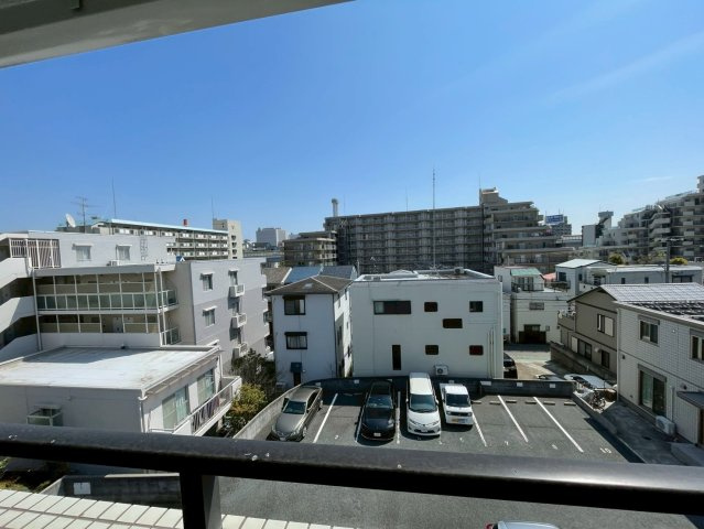 メゾンド平岡2番館の展望