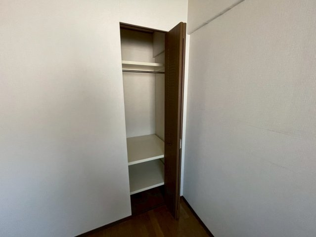 メゾンド平岡2番館の収納