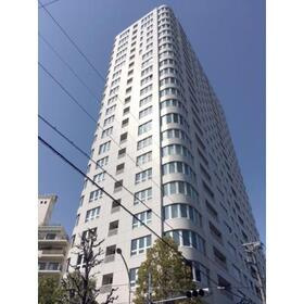 青山ザ・タワーの外観