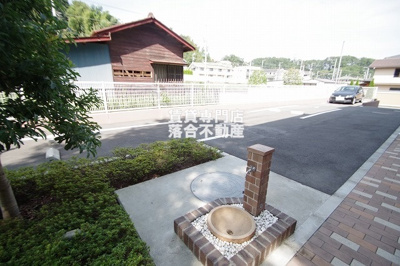 【駐車場】 | プレミアムコートみなみ野Ⅰ | 敷地内駐車場完備